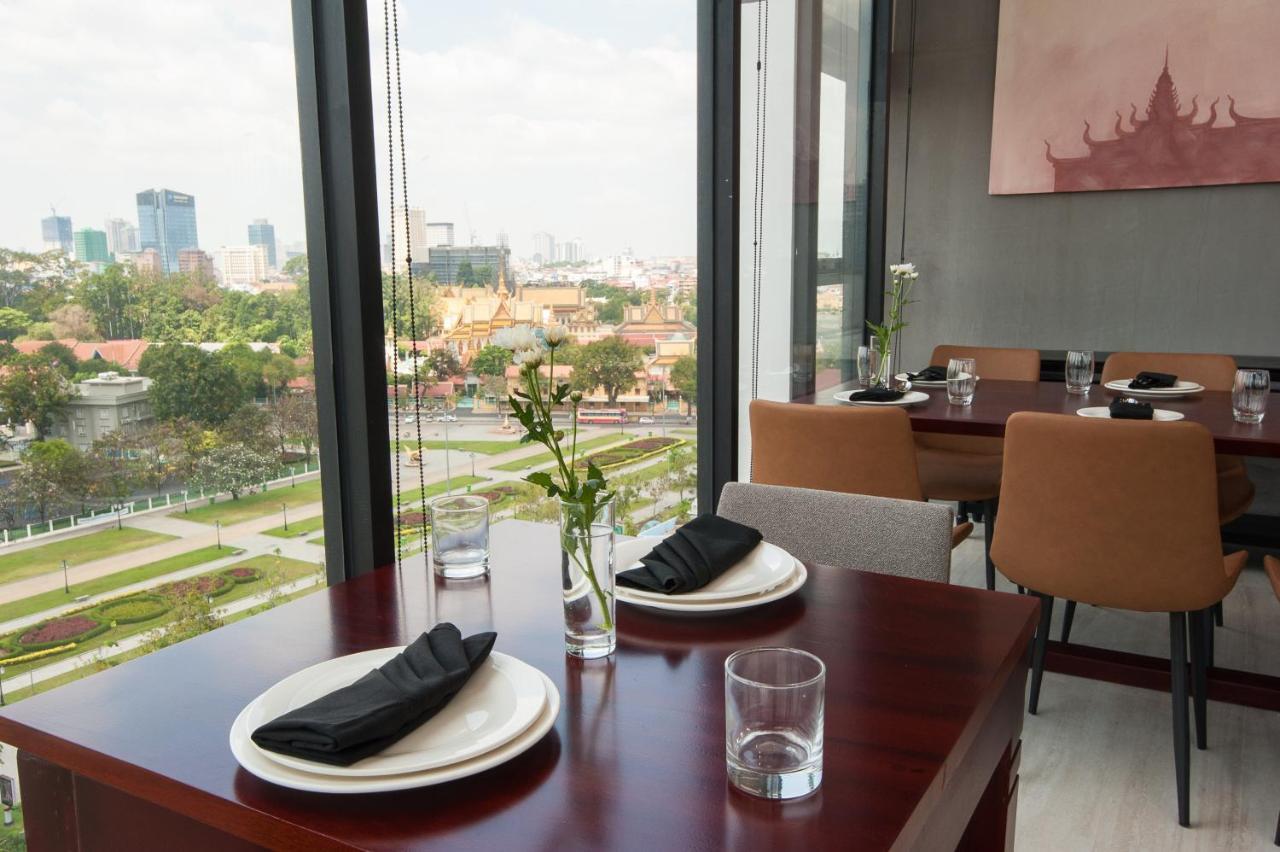 Glow Park Hotel Grand Royal Palace Phnom Penh Eksteriør billede