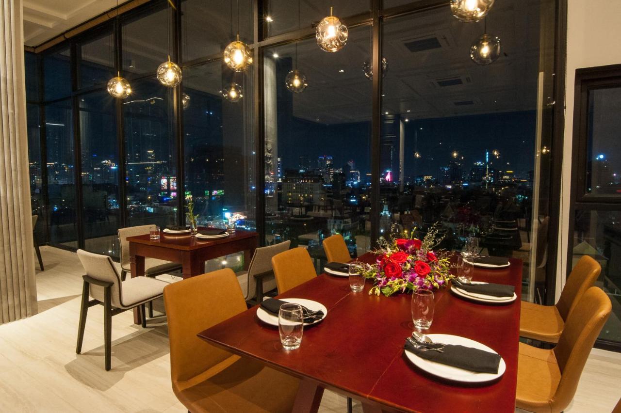 Glow Park Hotel Grand Royal Palace Phnom Penh Eksteriør billede