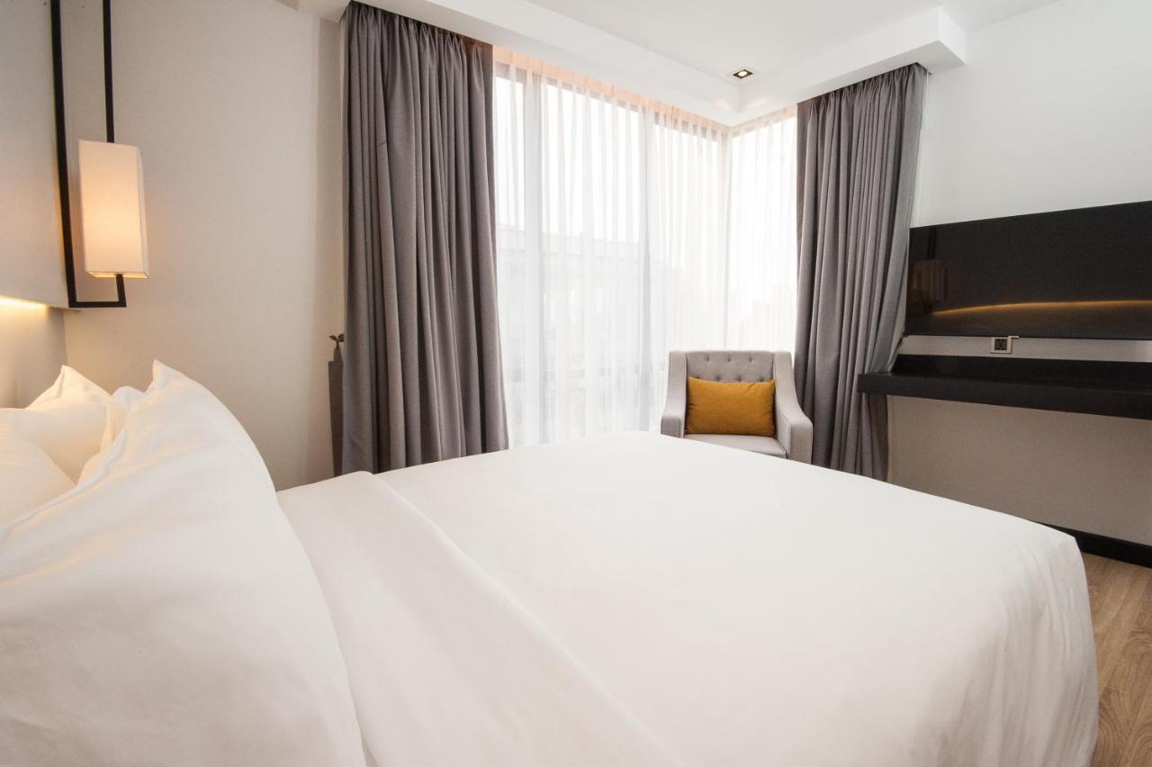 Glow Park Hotel Grand Royal Palace Phnom Penh Eksteriør billede