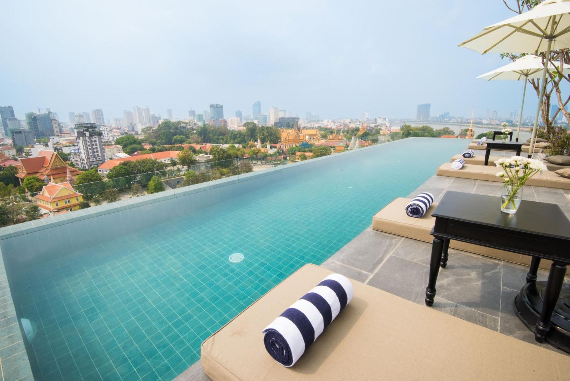 Glow Park Hotel Grand Royal Palace Phnom Penh Eksteriør billede