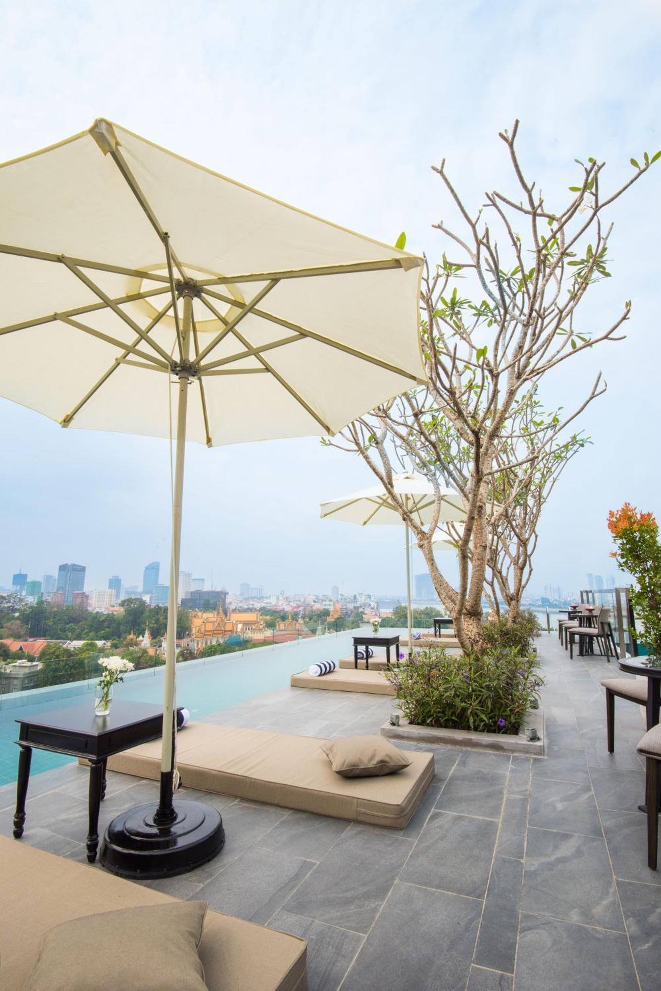 Glow Park Hotel Grand Royal Palace Phnom Penh Eksteriør billede