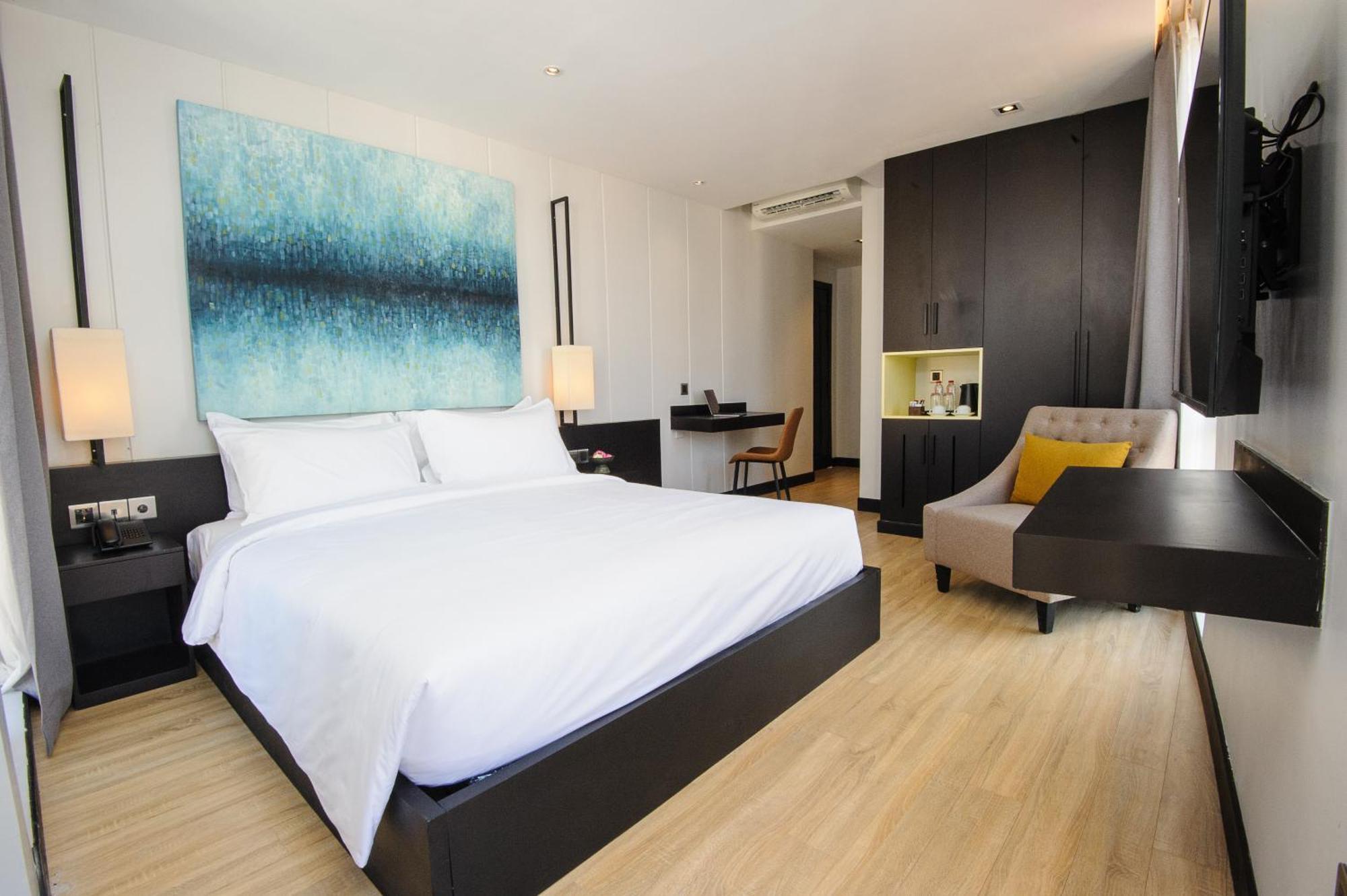 Glow Park Hotel Grand Royal Palace Phnom Penh Eksteriør billede