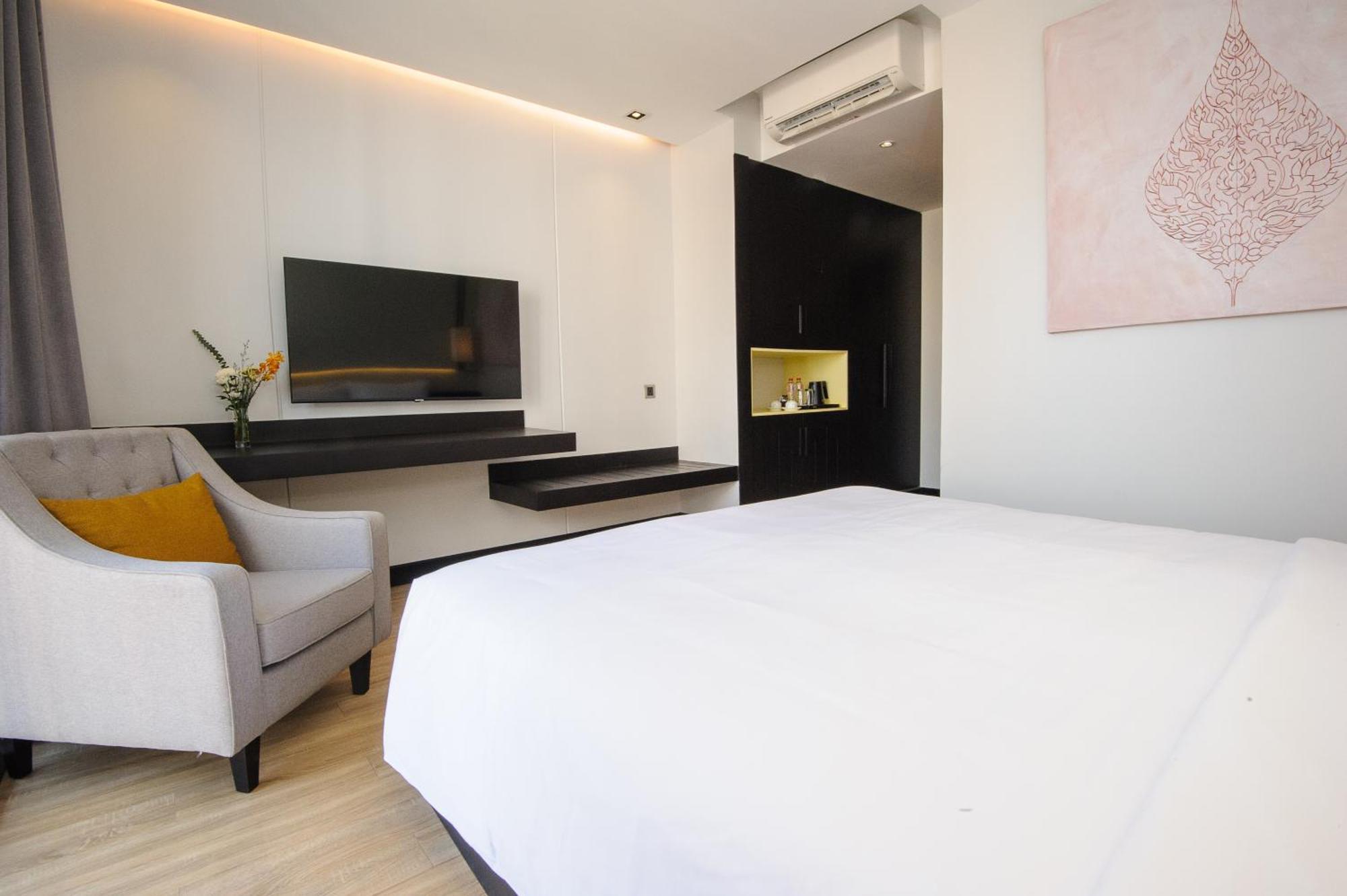 Glow Park Hotel Grand Royal Palace Phnom Penh Eksteriør billede