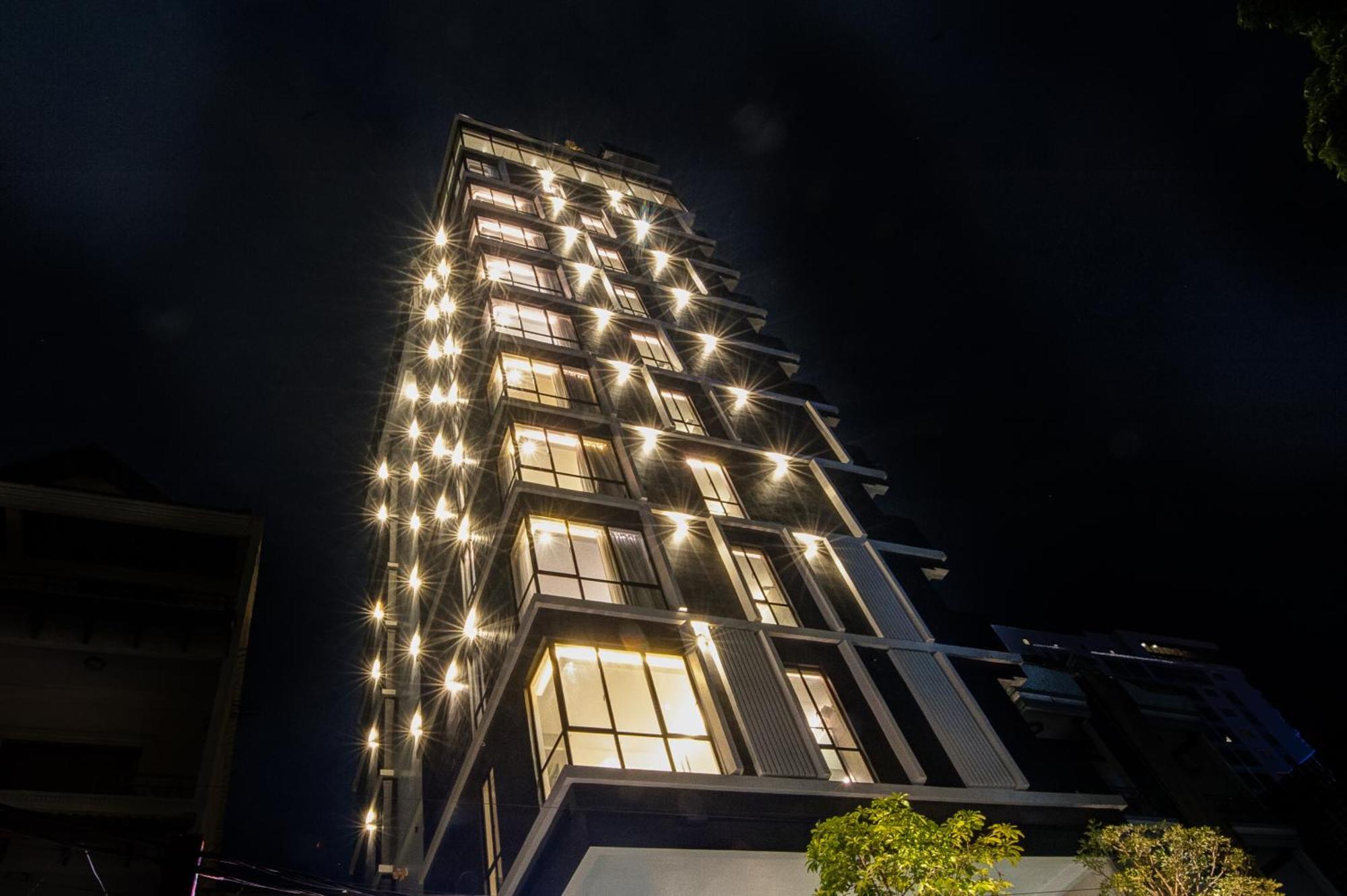 Glow Park Hotel Grand Royal Palace Phnom Penh Eksteriør billede