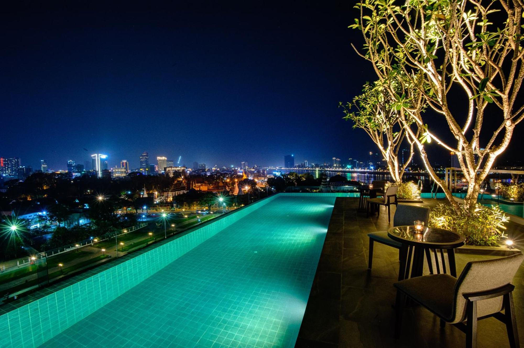 Glow Park Hotel Grand Royal Palace Phnom Penh Eksteriør billede