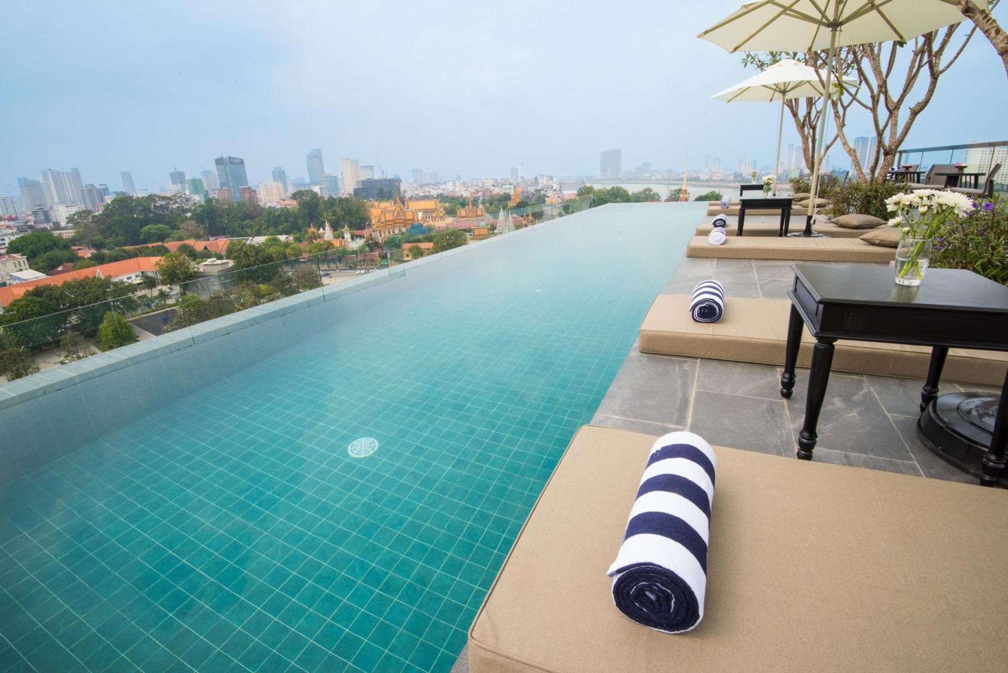Glow Park Hotel Grand Royal Palace Phnom Penh Eksteriør billede