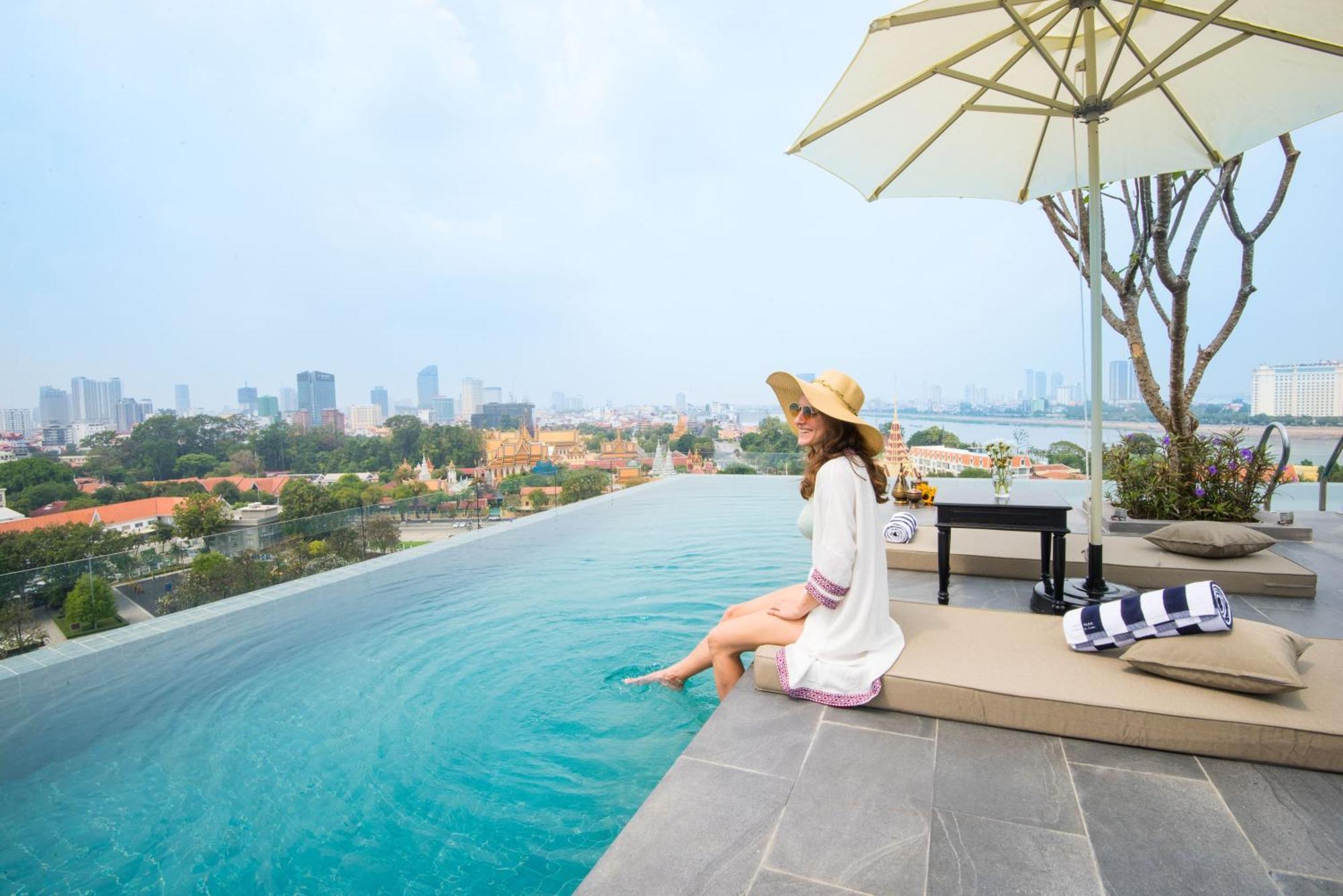 Glow Park Hotel Grand Royal Palace Phnom Penh Eksteriør billede